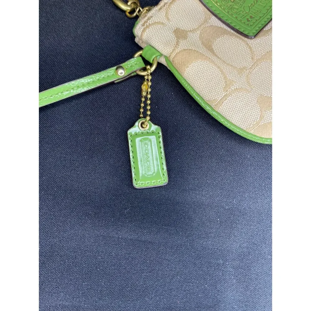 COACH SIGNATURE WRISTLET Grass Khaki Canvas Zip Pouch Wallet 6.5 Inch